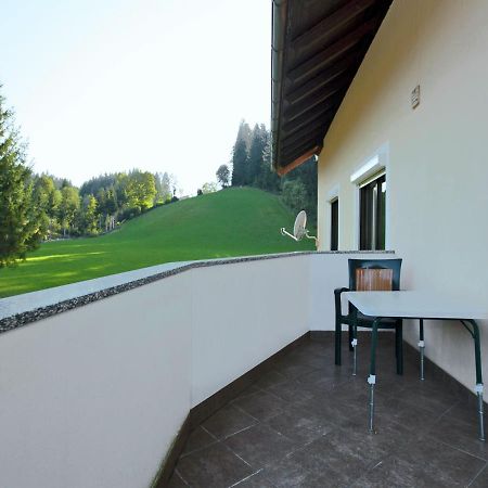 Apartment With Terrace In Salzburg Lungotz Luaran gambar