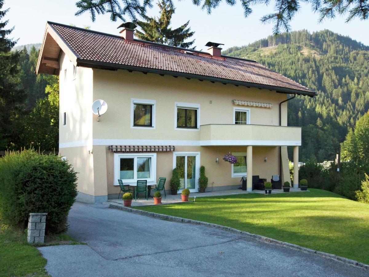 Apartment With Terrace In Salzburg Lungotz Luaran gambar